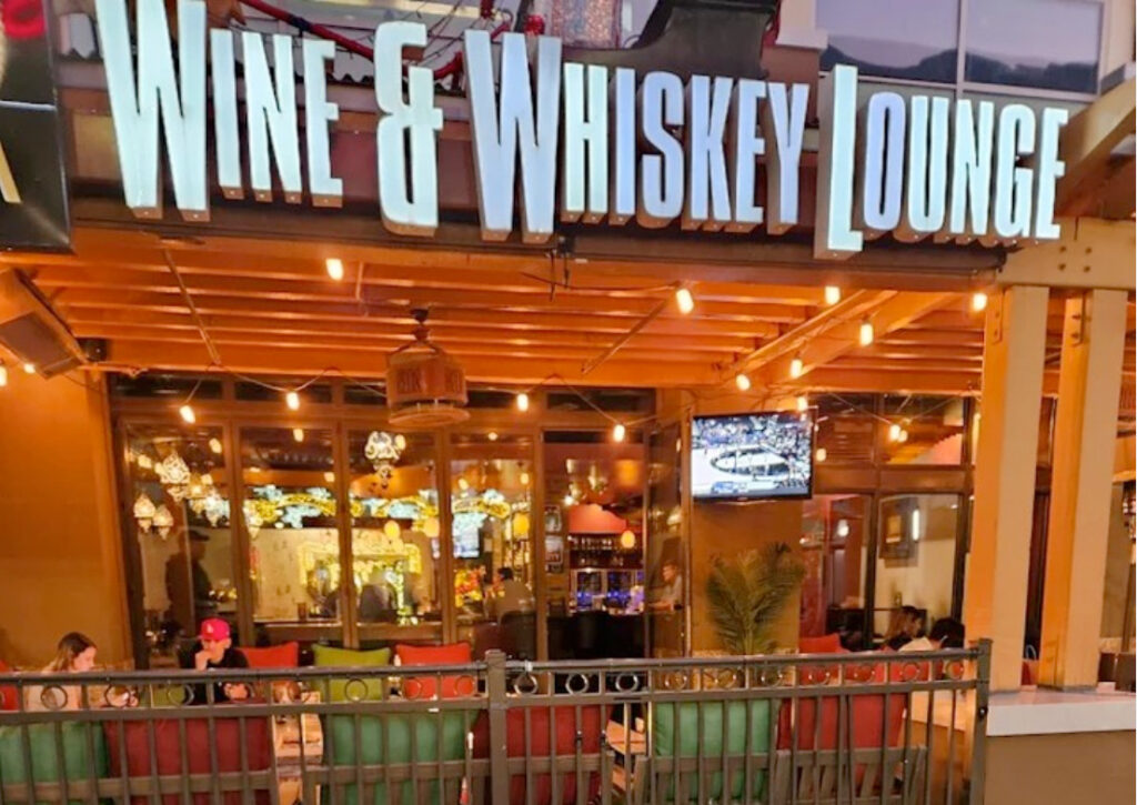 DoubleHelixWineandWhiskeyLoungelasvegas516 1024x725