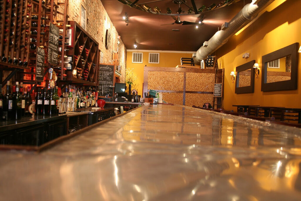 vintagewinebarphiledelphia103 1024x683