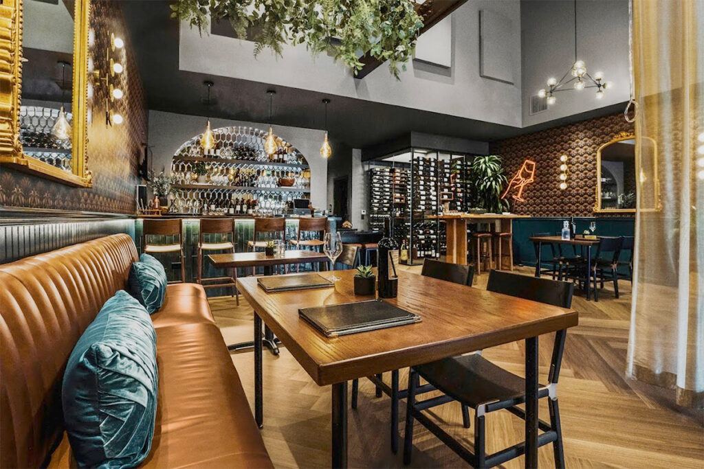 MogAsuWineBarandBottleShoptiburon103 1024x683
