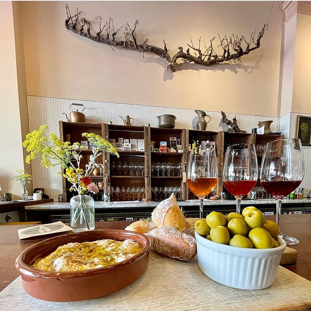 ThePunchdownWineBarBottleShopoakland105