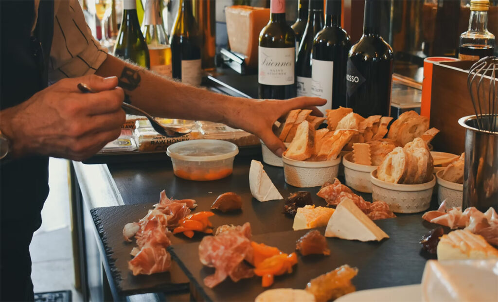 laloulouwinebarsanfrancisco111 1024x621