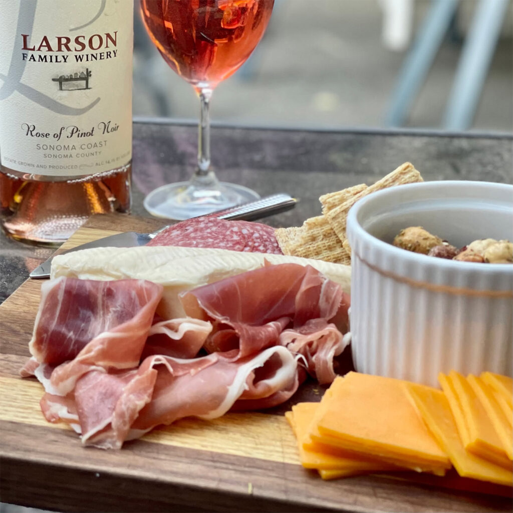 LarsonFamilyWinery100 1024x1024