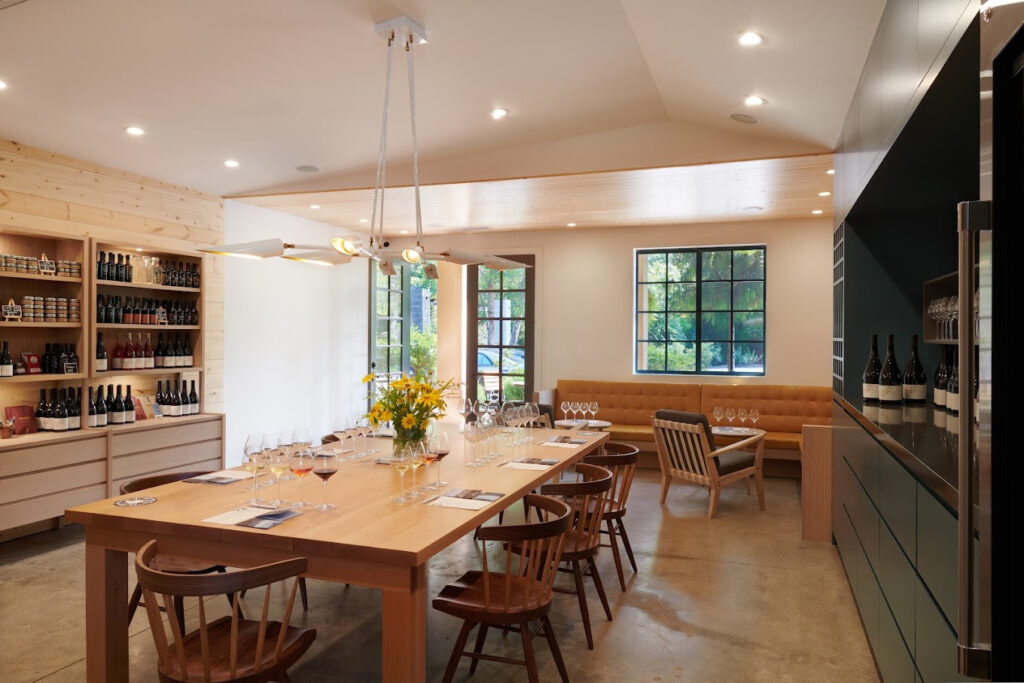 LongMeadowRanchWineryAndersonValleyTastingRoom3 1024x683