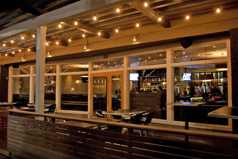 RevelKitchenandBardanville1037 768x512