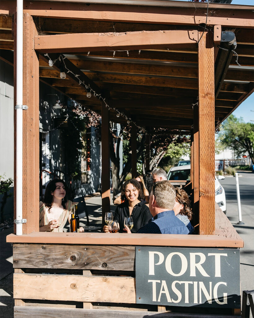 portworks9 819x1024