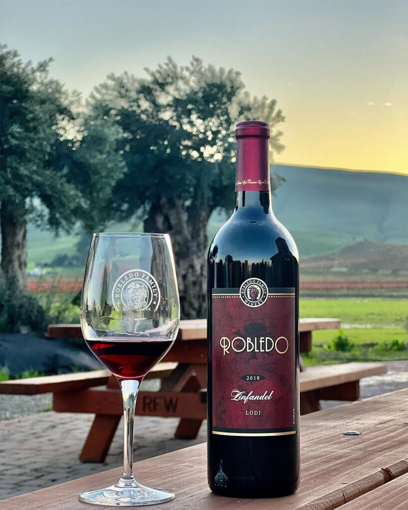 robledofamilywinery2 819x1024