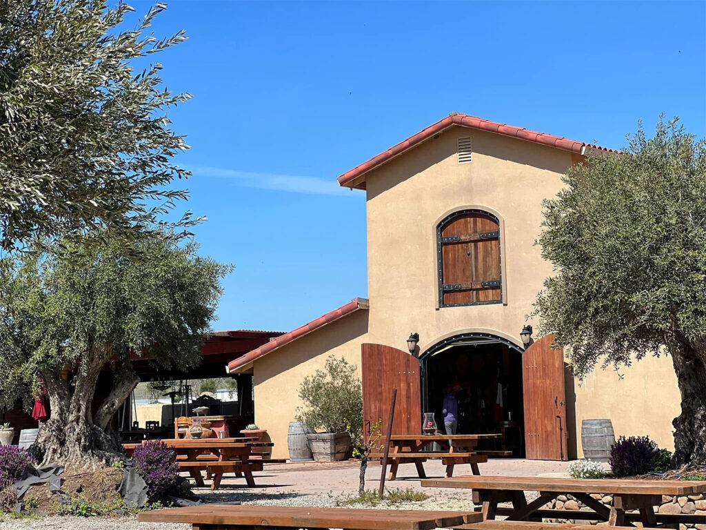 robledofamilywinery3 1024x768